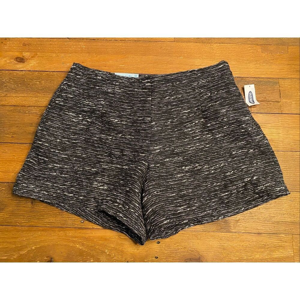 Old Navy size 4 NWT shorts black white tweed style